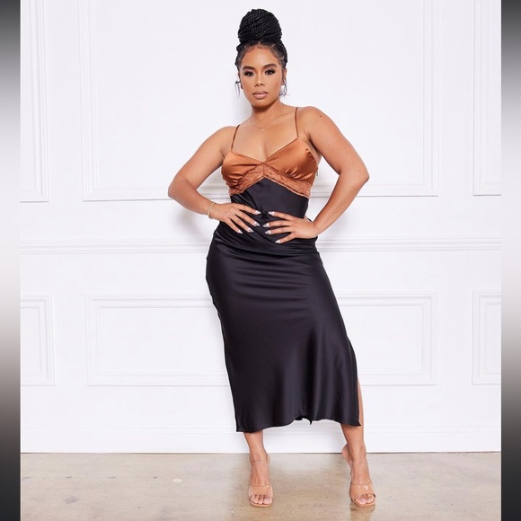 House of Chic LA Dresses & Skirts - NWT House of Chic LA | A Silk Moment | Dress | Small